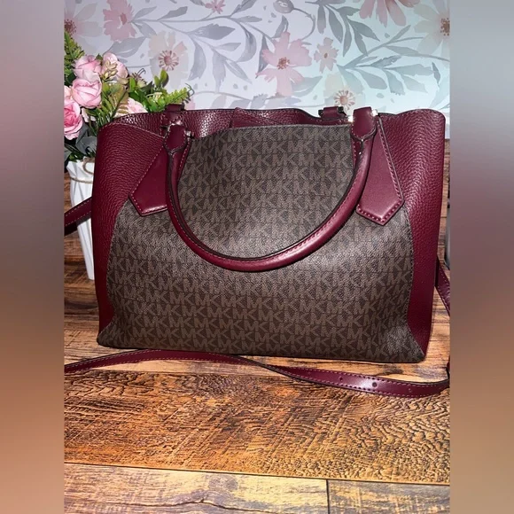 Michael Kors Red and Brown Shoulder Bag with Monogram Print EUC - Picture 2 of 6